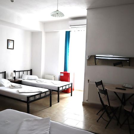 Taxi Hostel Otopeni Extérieur photo